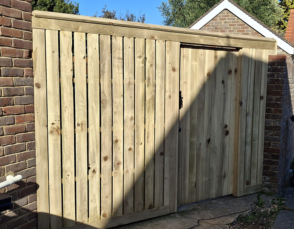 fencing and gates installed